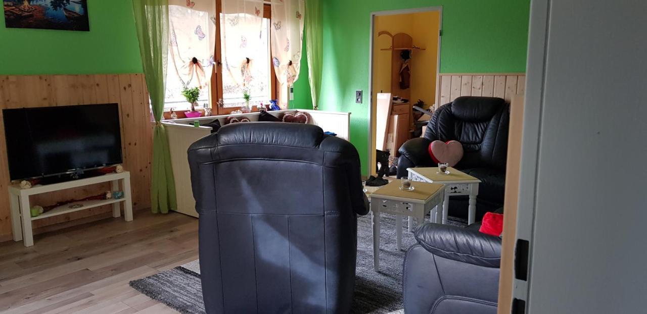 Ferienwohnung Pfötchen Mettweiler Exterior foto